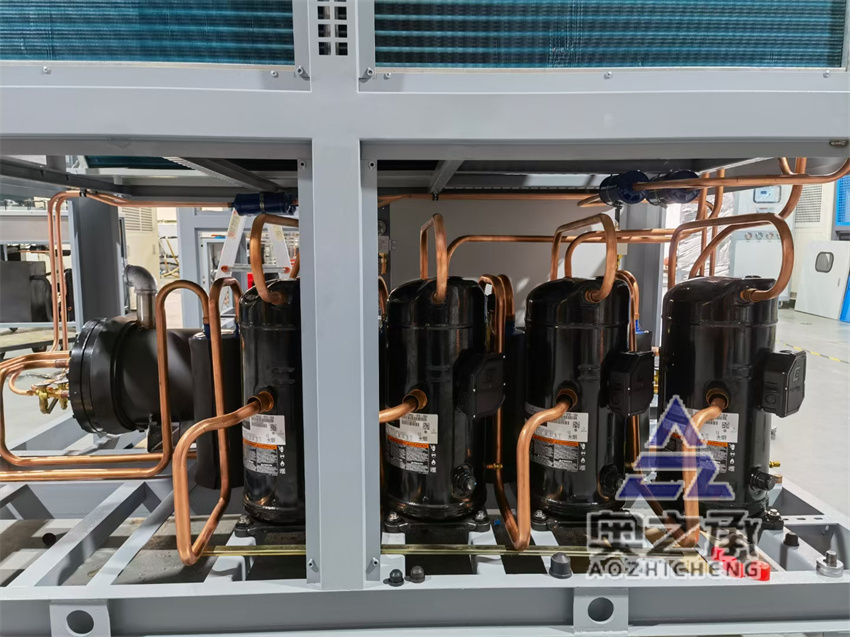 冷水機(jī)生產(chǎn)車間一角